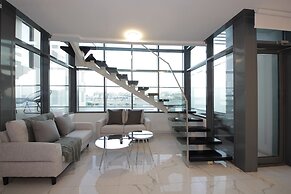 Luxury duplex in Raha lofts