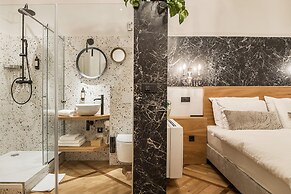 Hotel Pok Garni