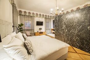 Hotel Pok Garni
