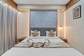 HOTEL OCEAN BREEZE