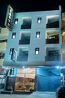 Hotel Earth