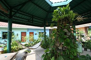 Ooy's Garden Resort