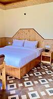 BSR Resort by Apple Orchards