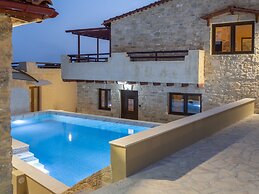 Draganigo Luxury Stone Houses