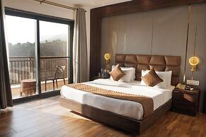Dhauladhar Heights Resort