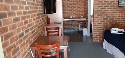 The Lydoun Motel