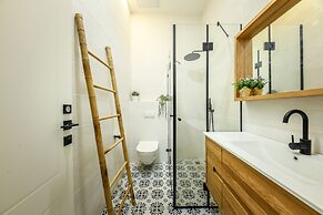 Spacious 3BR Apt w Garden Ramat Hasharon
