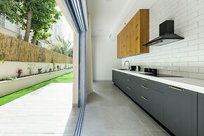 Spacious 3BR Apt w Garden Ramat Hasharon