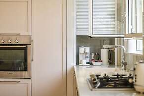 Stunning 2BR Apartment in Beeri