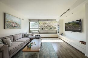 Stunning 2BR Apartment in Beeri