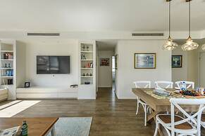 Stunning 2BR Apartment in Beeri