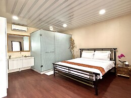 Bayview Beach Resort East Lombok