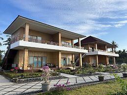Bayview Beach Resort East Lombok