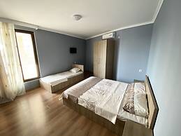Hotel Charli
