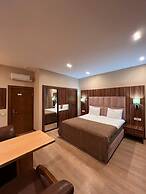 Pilot Apart Hotel