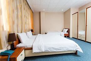 Pilot Apart Hotel