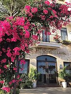 Elysinam Boutique Hotel