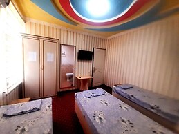Shodlik Guest House