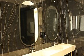 Comfort Suites