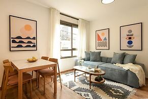 MAMAD - Pet-friendly 2BR Apt & Kitchen