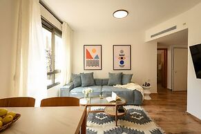 MAMAD - Pet-friendly 2BR Apt & Kitchen