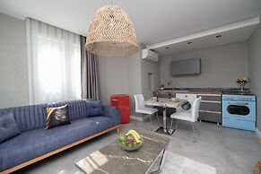 Wolf Suites