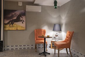 Wolf Suites