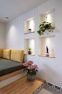 Wolf Suites