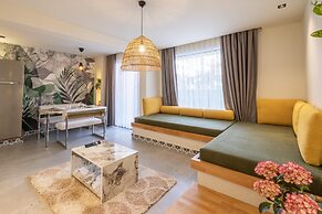 Wolf Suites