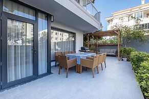 Wolf Suites
