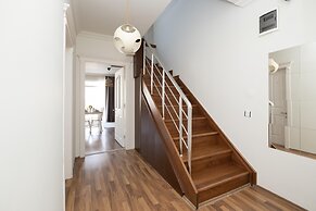 Wolf Suites