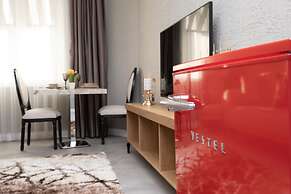 Wolf Suites