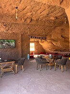 Adel rum camp