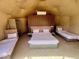 Adel rum camp