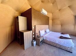 Adel rum camp