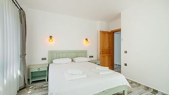 Sea Mist Suites