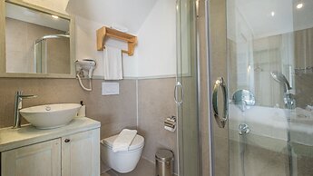 Sea Mist Suites