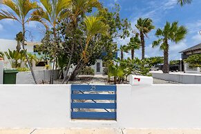Light House Beach house with Ocean View