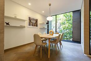 Wynwood House Schiller