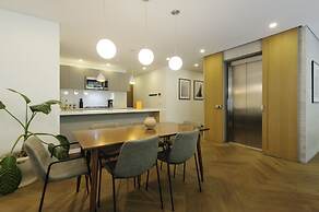 Wynwood House Schiller