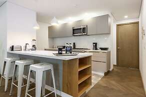 Wynwood House Schiller