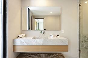 Wynwood House Schiller