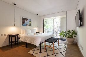 Wynwood House Schiller