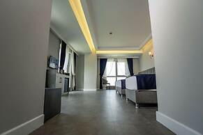 Newarise Hotel