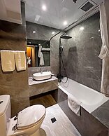 Hennessy Hotel