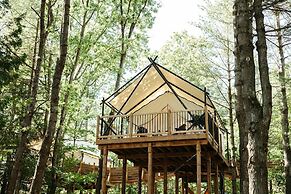 Whispering Springs Wilderness Retreat