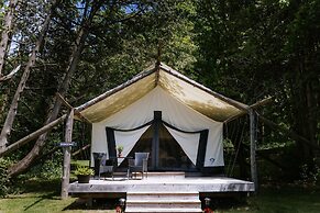 Whispering Springs Wilderness Retreat