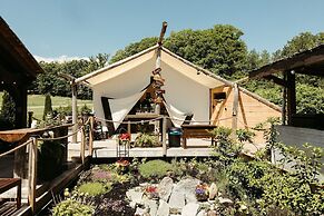 Whispering Springs Wilderness Retreat