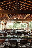 Whispering Springs Wilderness Retreat