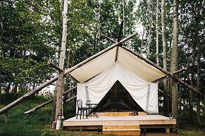 Whispering Springs Wilderness Retreat